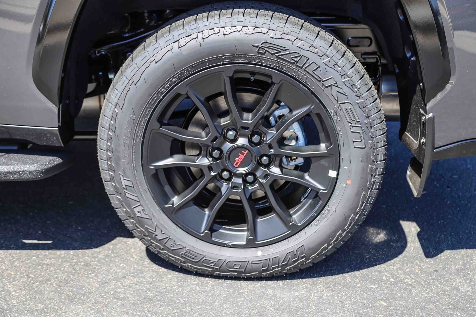New 2026 Magnetic Gray Metallic Toyota  Platinum image 8