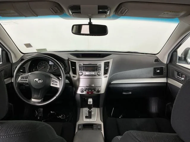 Used 2013 Silver Subaru 2.5i Premium image 20