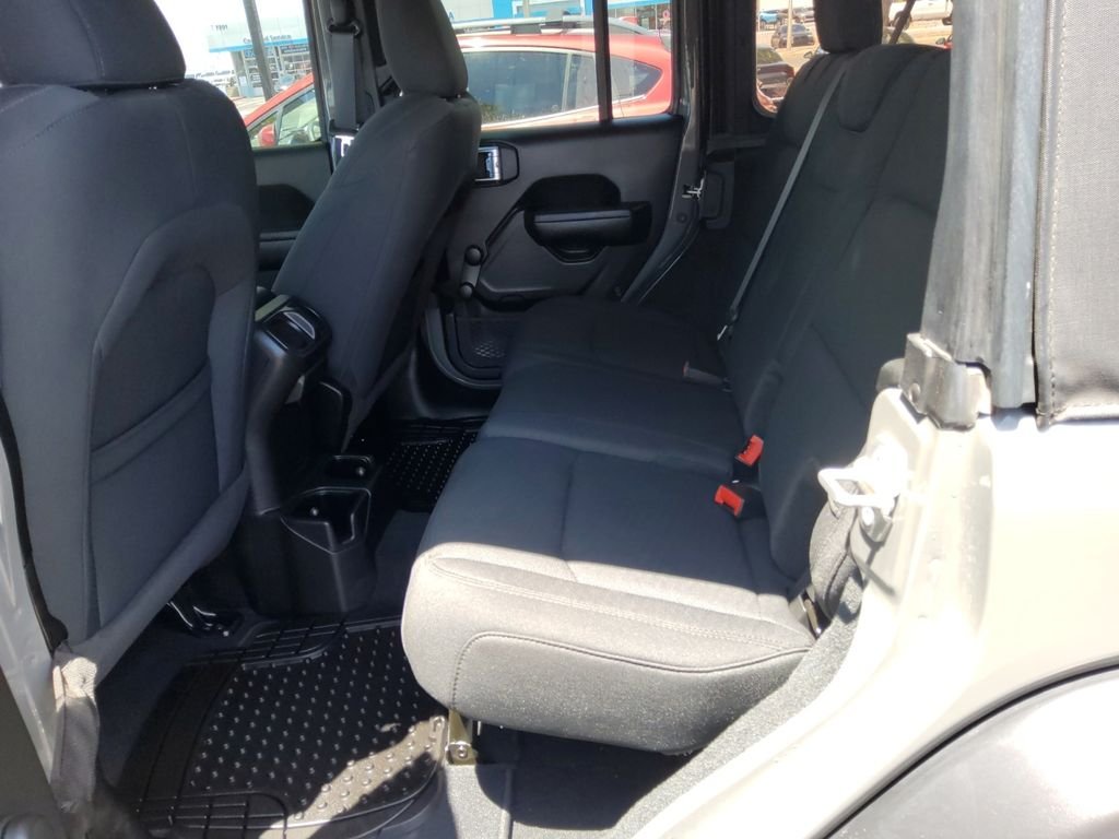 Used 2022 Gray Jeep Unlimited Sport image 19