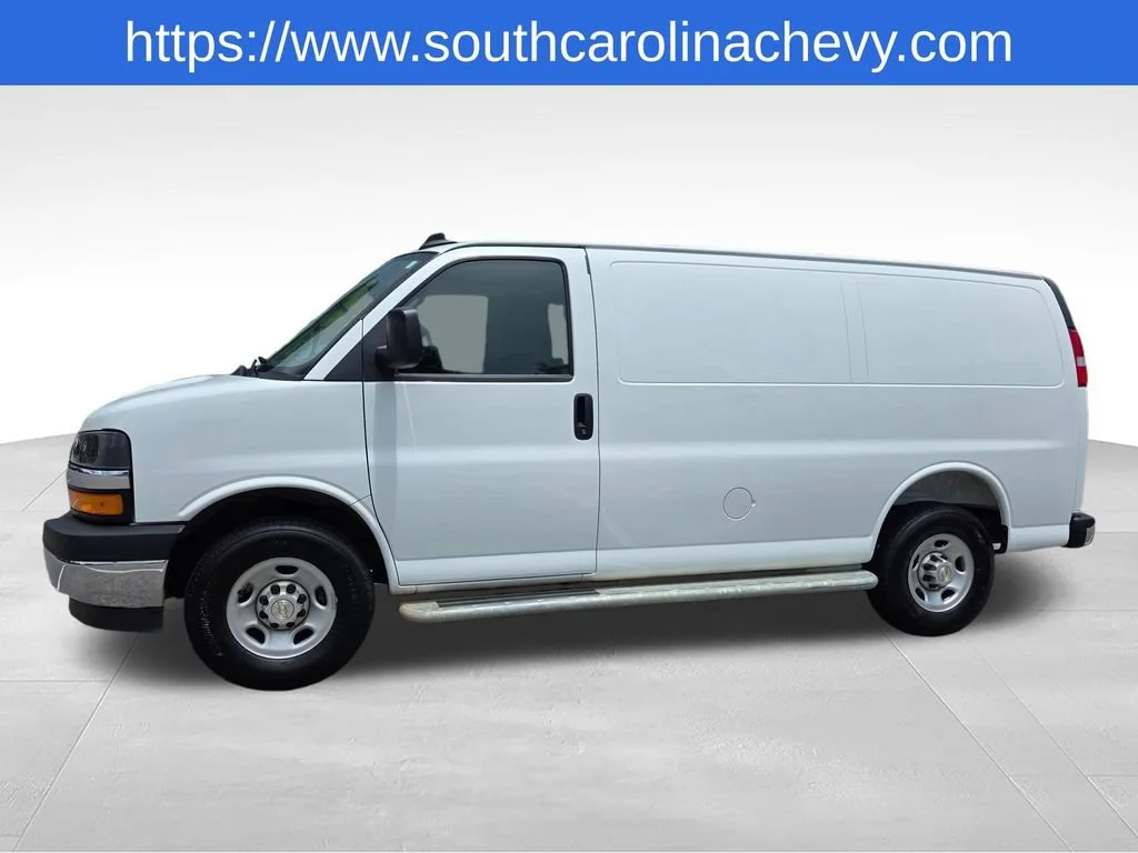 Used 2025 Summit White Chevrolet WT image 28