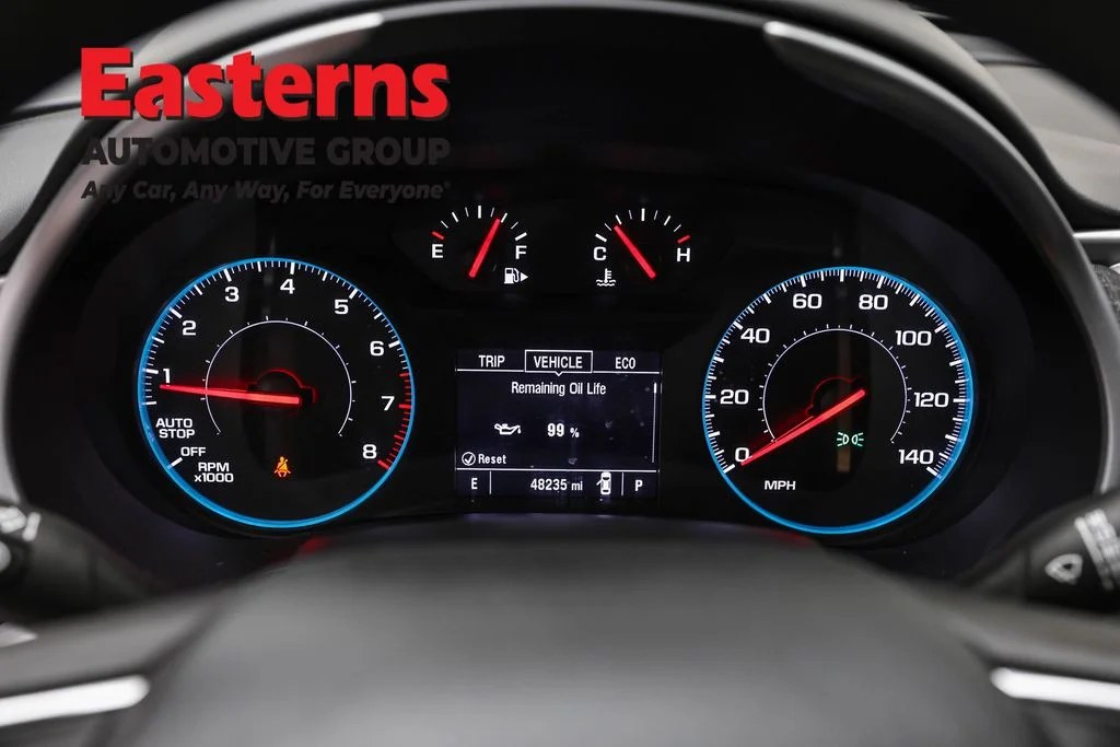 Used 2025 Gray Chevrolet LT image 18