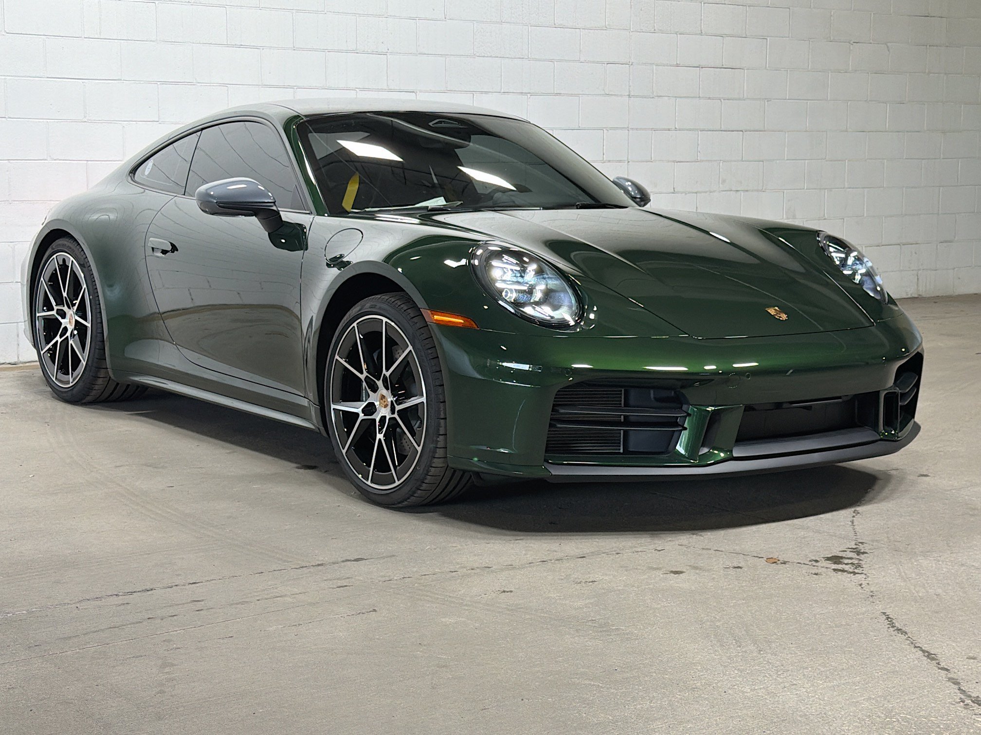 Certified Used 2026 Oak Green Metallic Neo Porsche Carrera T image 6