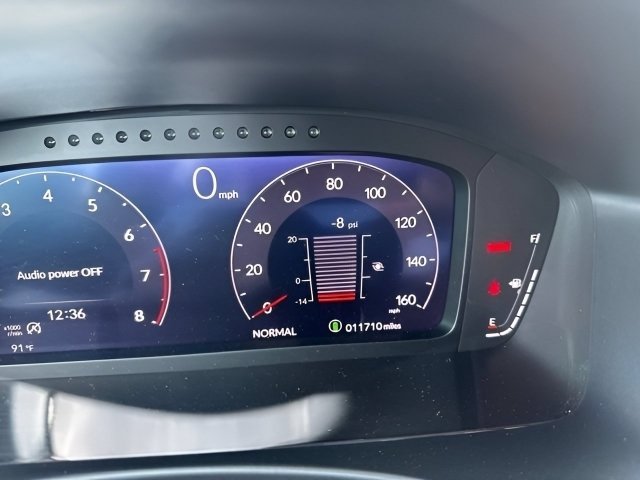Used 2025 Urban Gray Pearl Honda  image 18