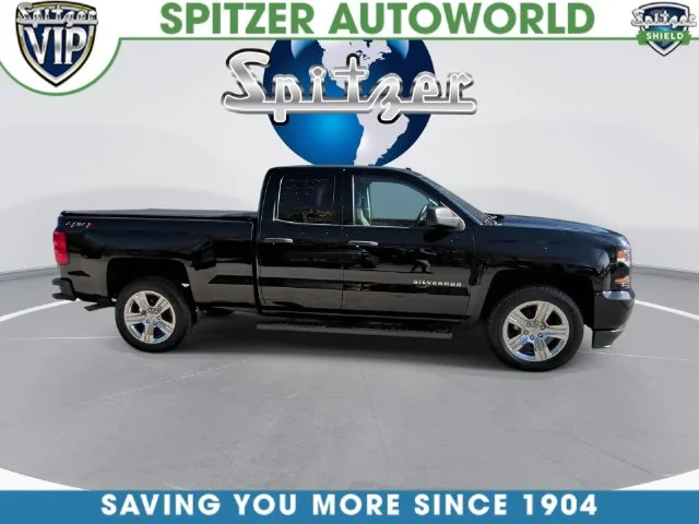 Used 2018 Black Chevrolet Custom image 17