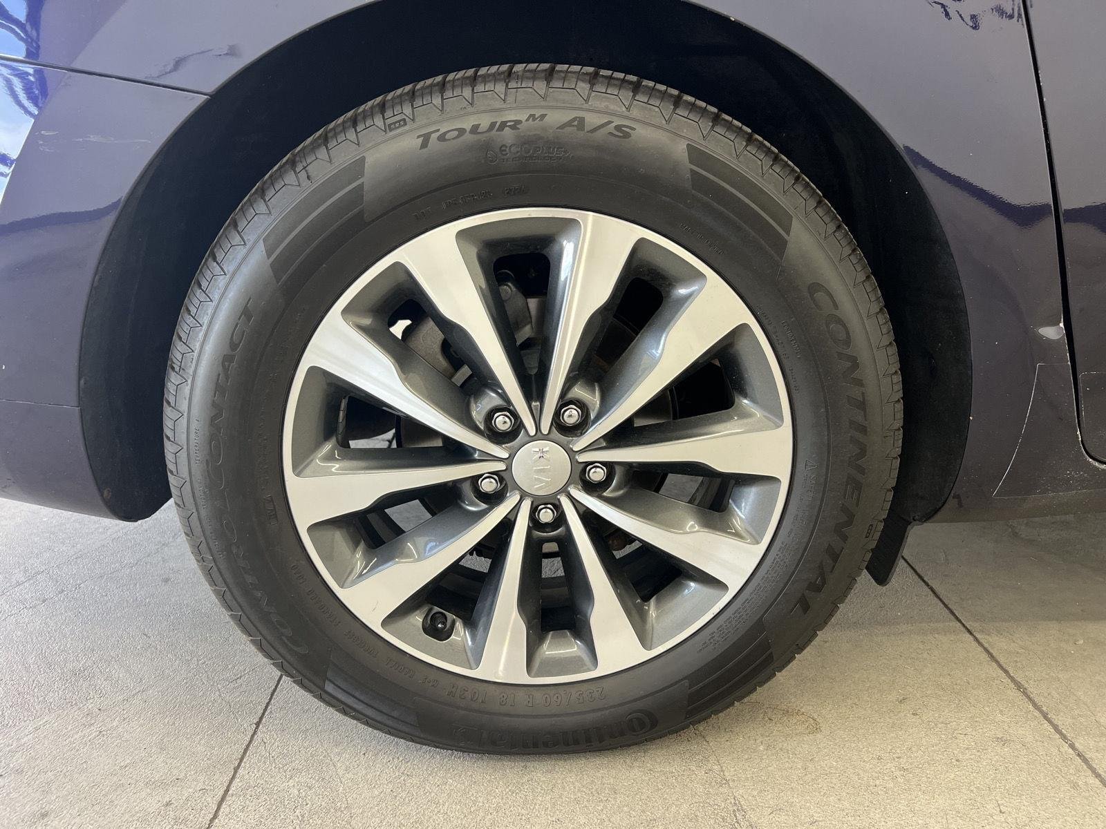 Used 2018 Celestial Blue Kia SX image 9