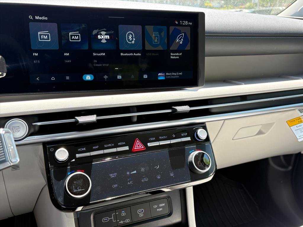 2026 Hyundai Tucson Blue SE - Photo 6