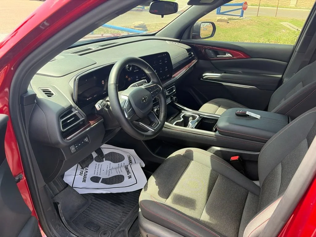 Used 2024 Radiant Red Tintcoat Chevrolet Z71 image 10
