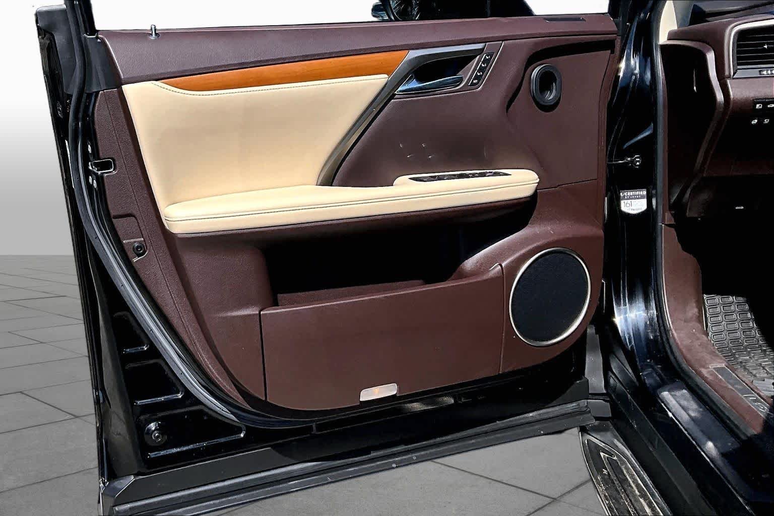 Used 2020 Obsidian Lexus  image 26