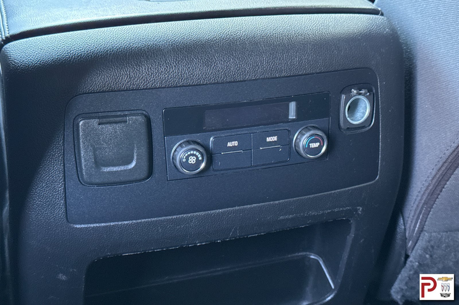 Used 2017 White Chevrolet LS image 15
