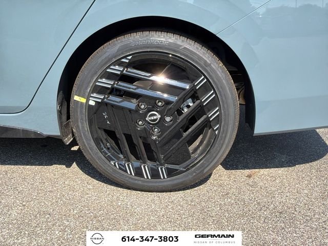 New 2026 Atlantic Gray Metallic / Super Black Two-tone Nissan SR image 10