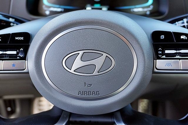 Used 2026 Gray Hyundai SEL Sport image 31