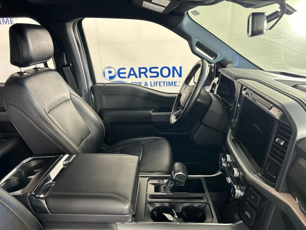 Used 2025 Silver Ford Lariat image 25