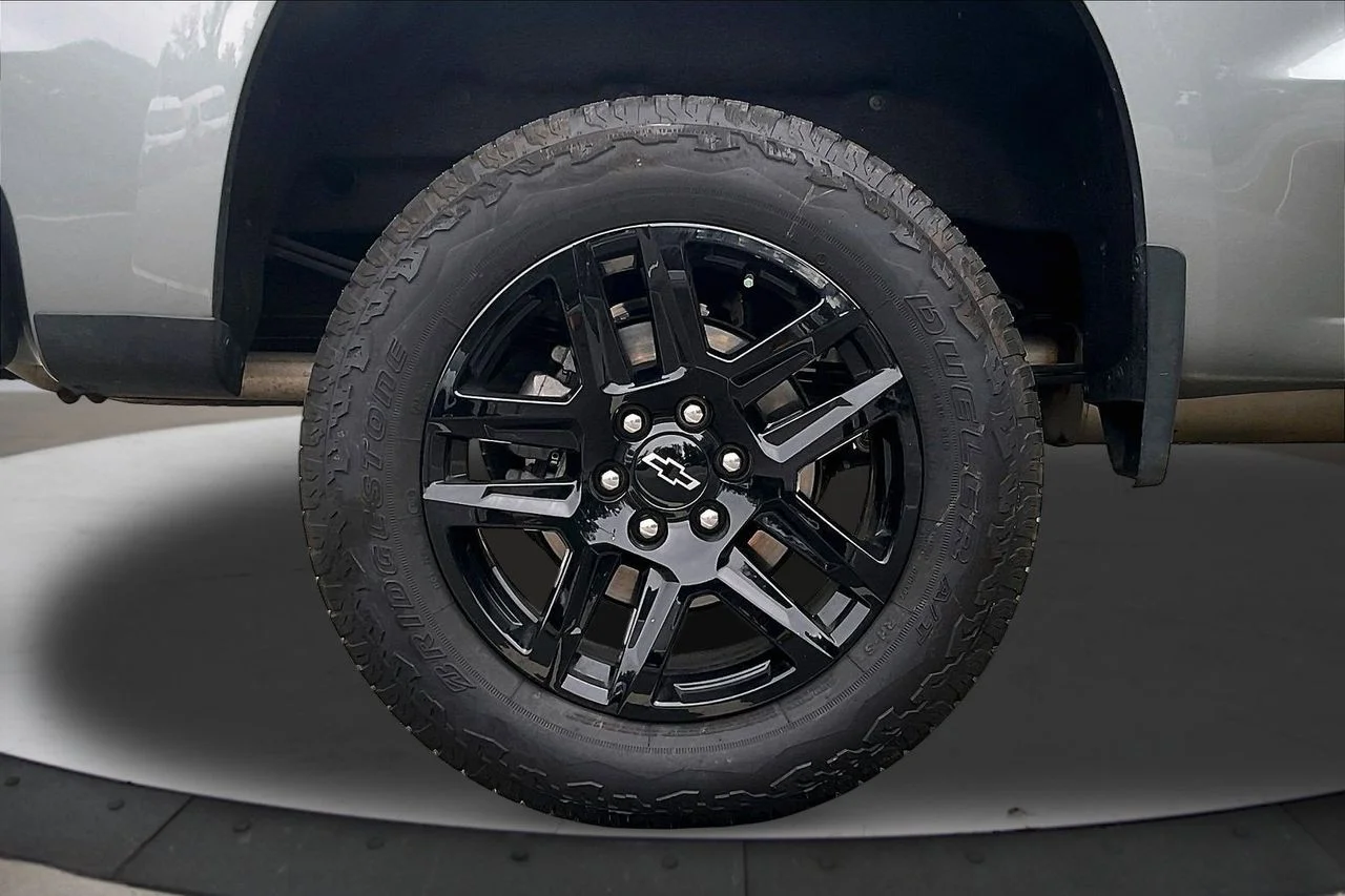 Certified Used 2025 Gray Chevrolet LT Trail Boss image 37