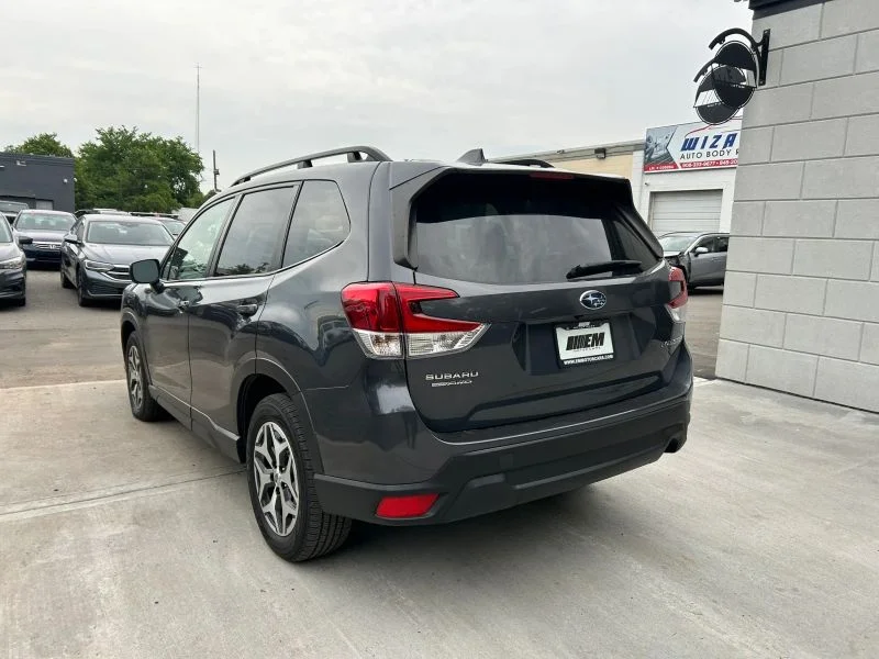 Used 2022 Gray Subaru Premium Sport Utility 4D image 51