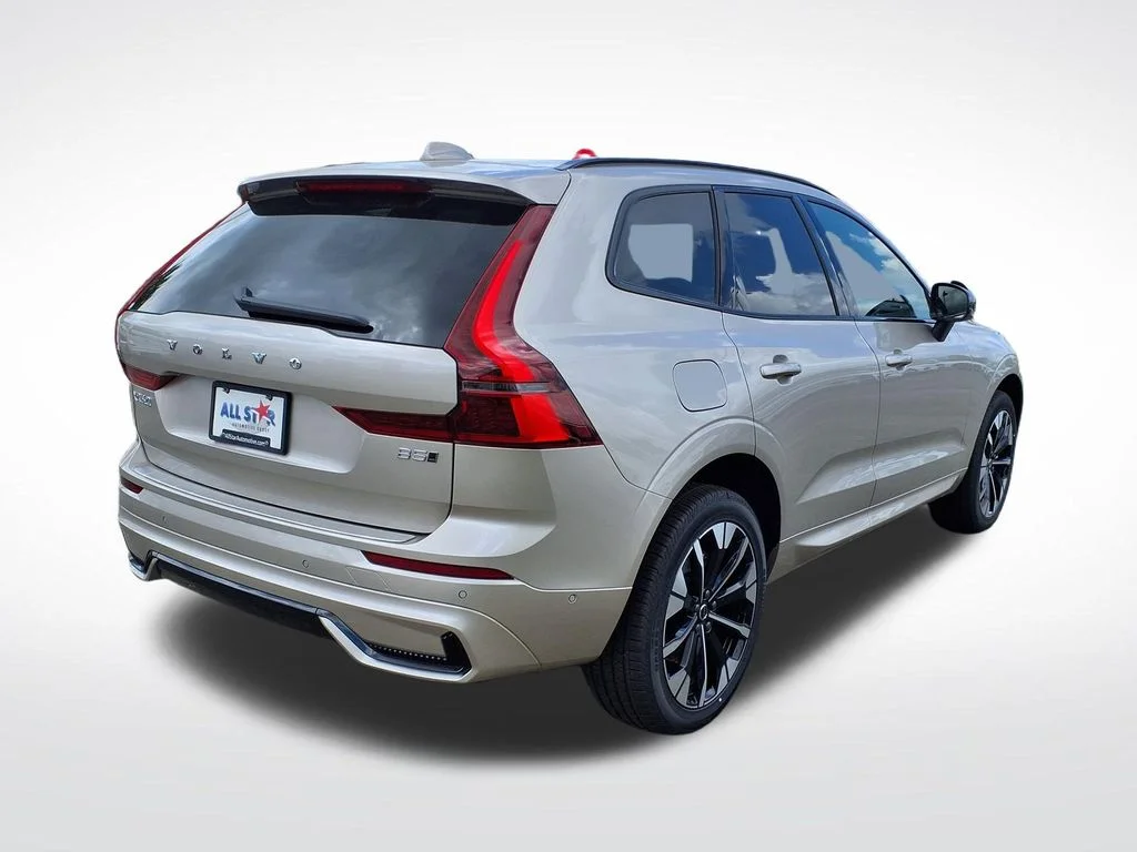 New 2026 Bright Dusk Volvo Plus image 8