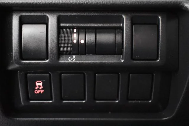Used 2019 Gray Subaru 2.0i Premium image 30