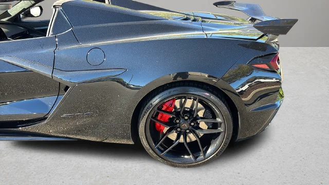 Used 2026 Black Chevrolet Z06 image 45