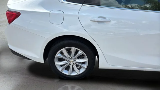 Used 2025 White Chevrolet LT image 36