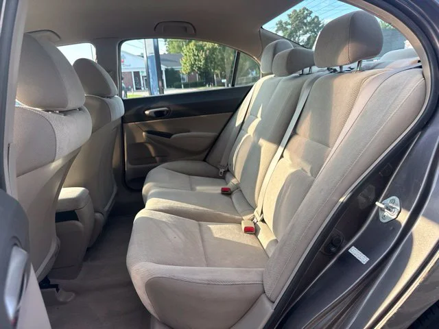 Used 2011 Silver Honda LX image 8