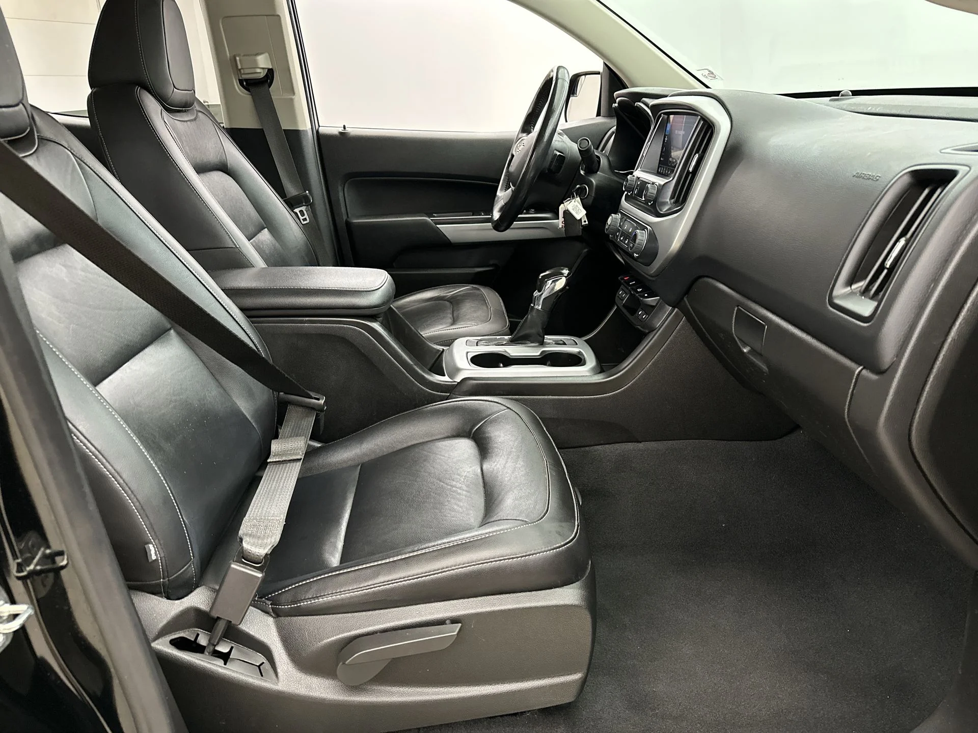 Used 2022 Black Chevrolet LT image 15