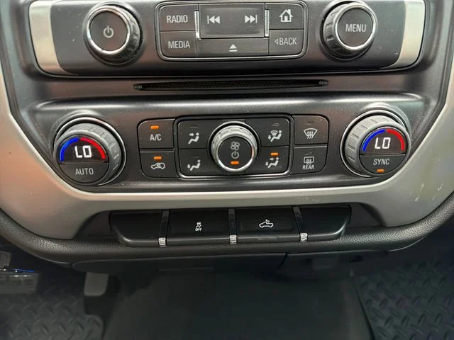 Used 2014 White GMC SLE image 14