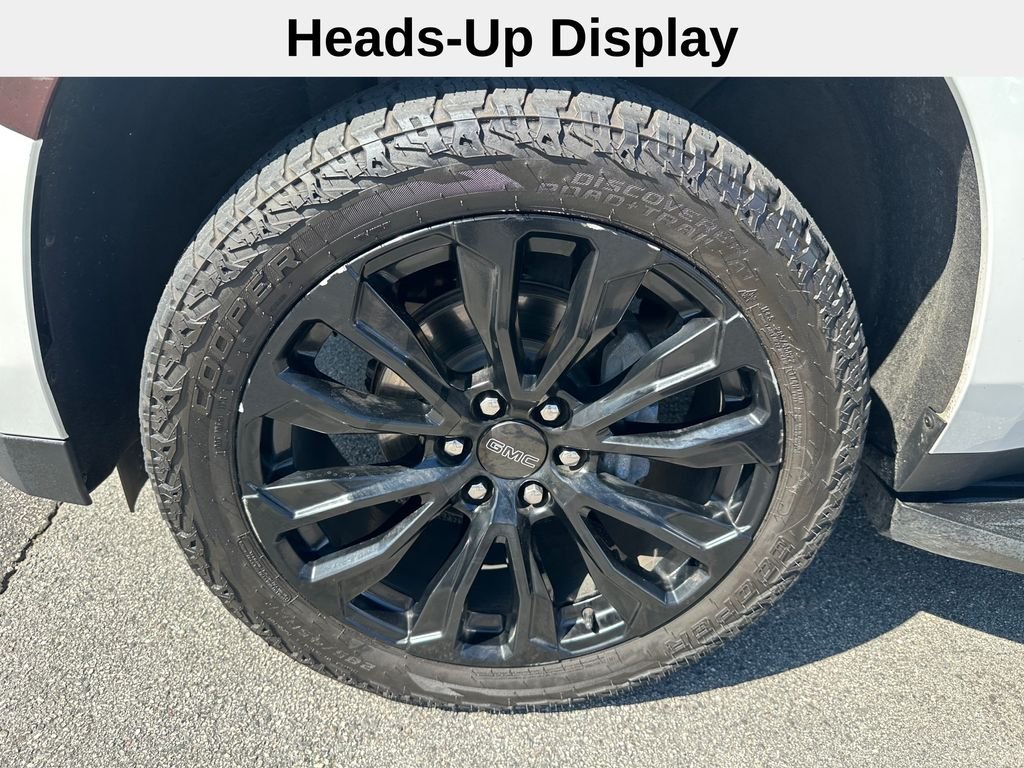 Used 2021 White GMC Denali image 10