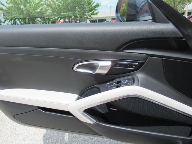 Used 2019 Blue Porsche Base image 19