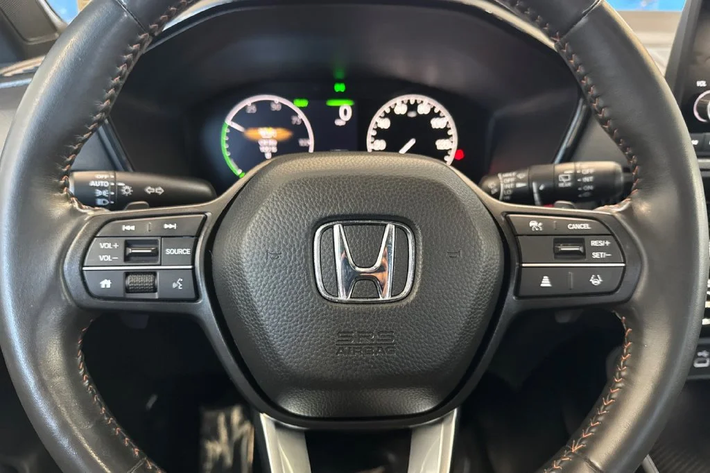 Certified Used 2024 Platinum White Pearl Honda Sport image 27