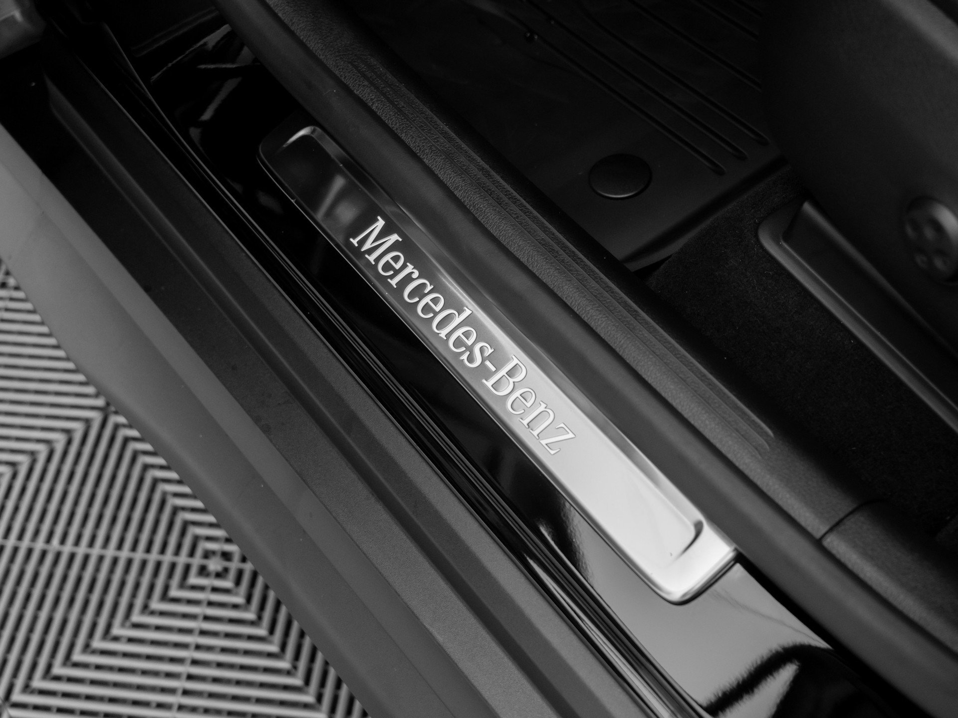 New 2027 Black Mercedes-Benz GLC 300 Coupe image 15