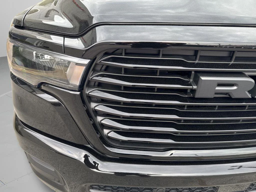 New 2026 Diamond Black Crystal Pearl-Coat Exterior Paint RAM Laramie image 50