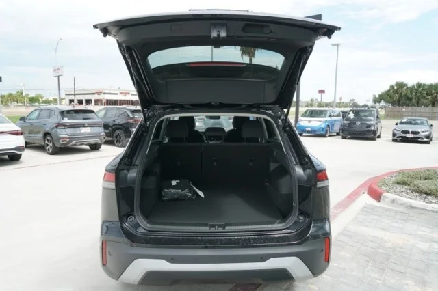 New 2026 Deep Black Pearl Volkswagen S image 9