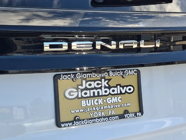 New 2027 Glacier White Tricoat GMC Denali image 22