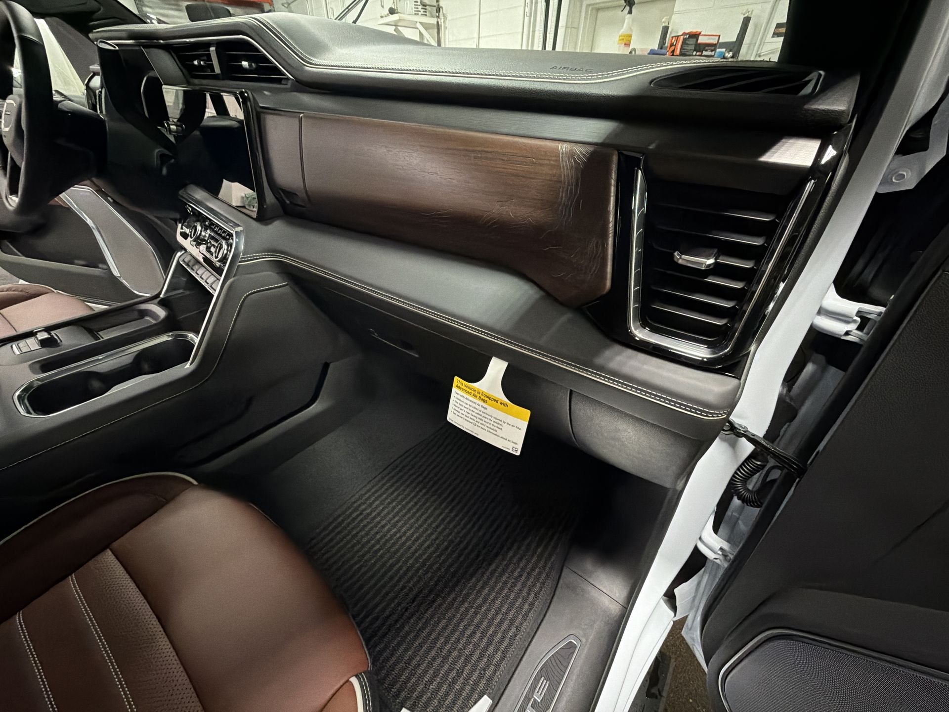 2026 GMC Sierra 3500HD Denali Ultimate - Photo 60