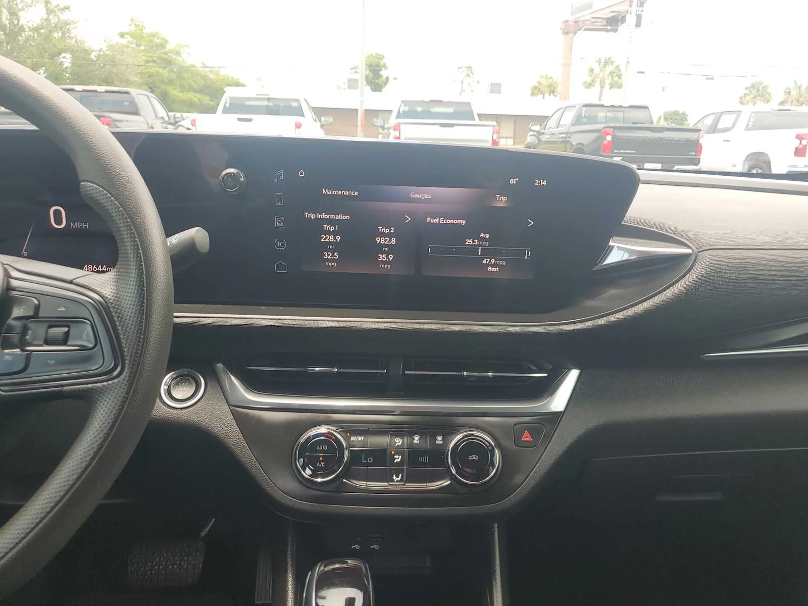 Used 2024 Summit White Buick Preferred image 18
