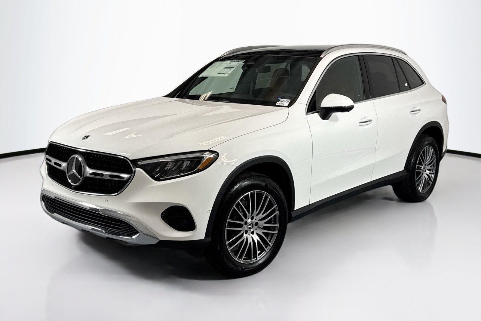 New 2026 Polar White Mercedes-Benz GLC 300 image 1