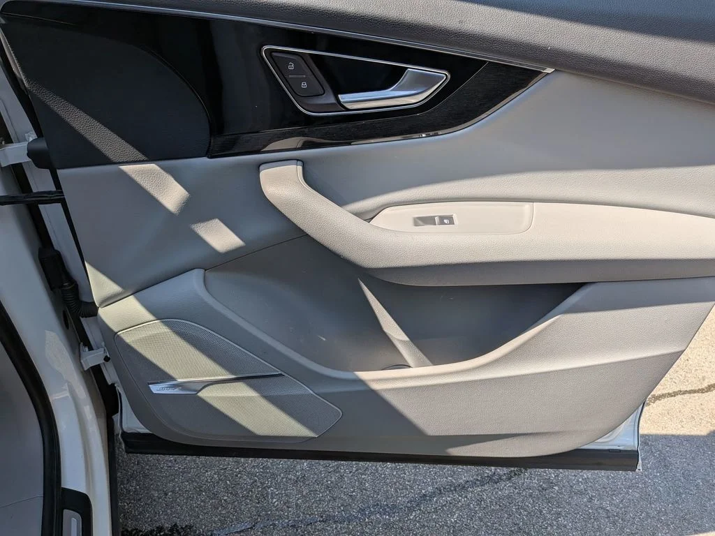 Used 2018 White Audi 3.0T Premium Plus image 34