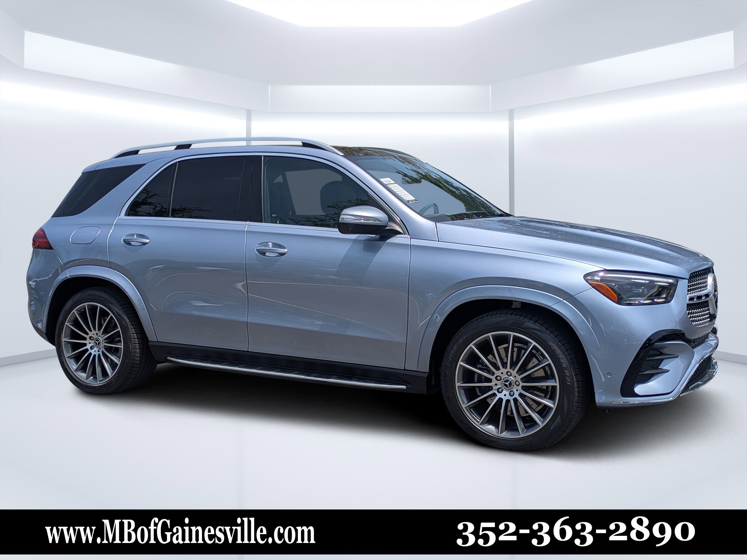 New 2026 MANUFAKTUR Cote d'Azur Light Blue Metallic Mercedes-Benz GLE 350 image 1