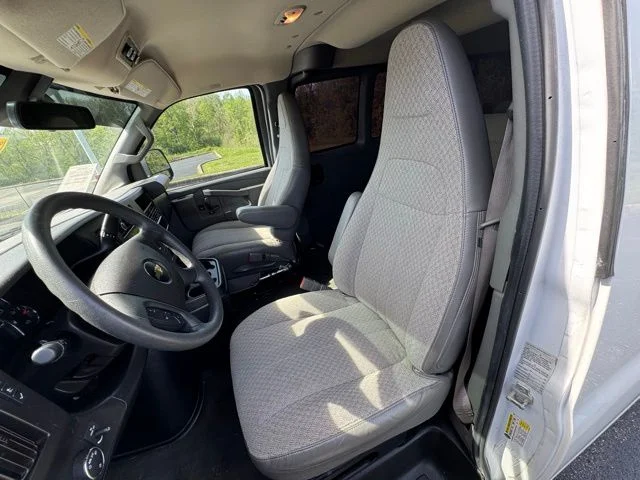 Used 2019 Summit White Chevrolet LT image 10