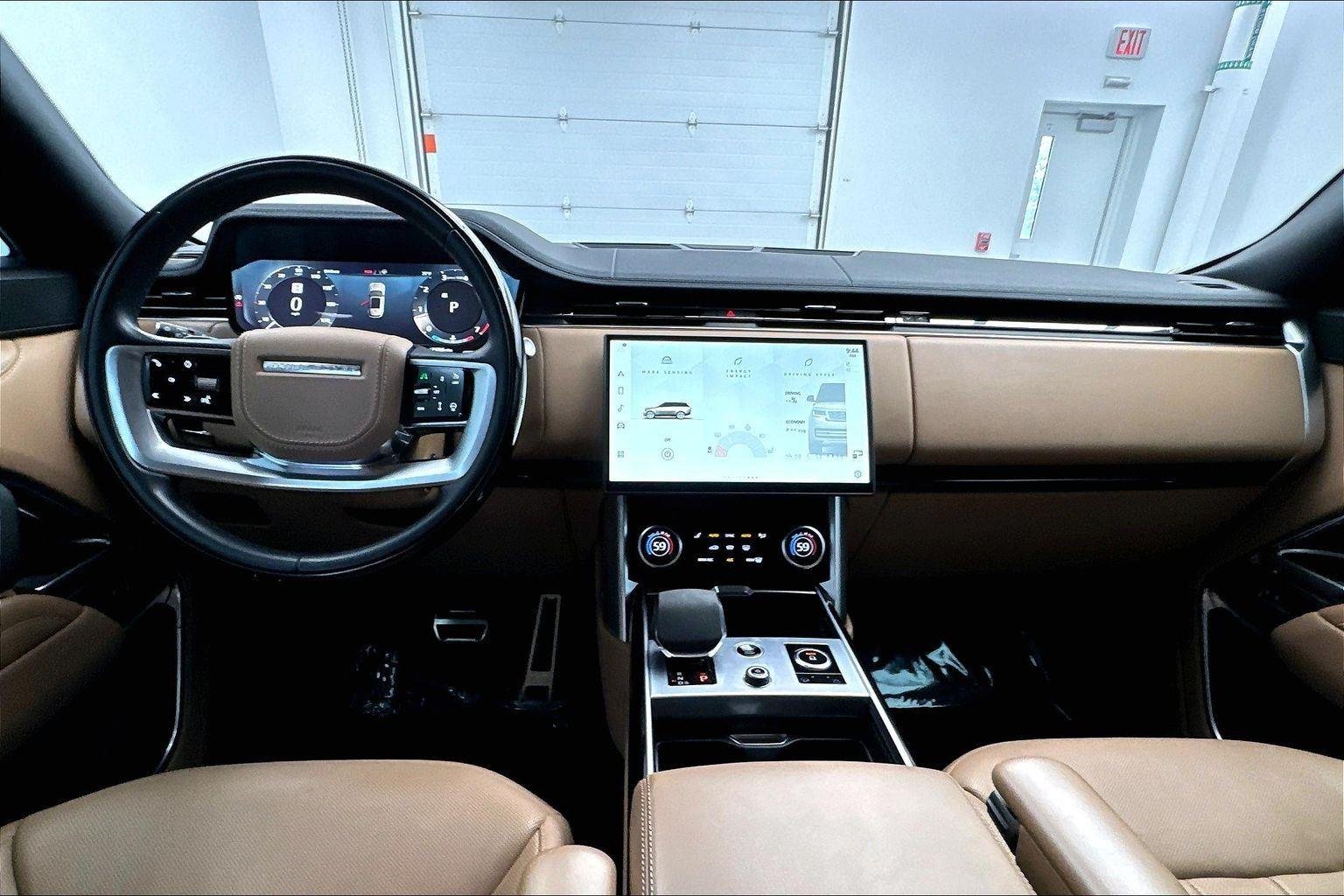 Certified Used 2023 Belgravia Green Metallic Land Rover SE image 9