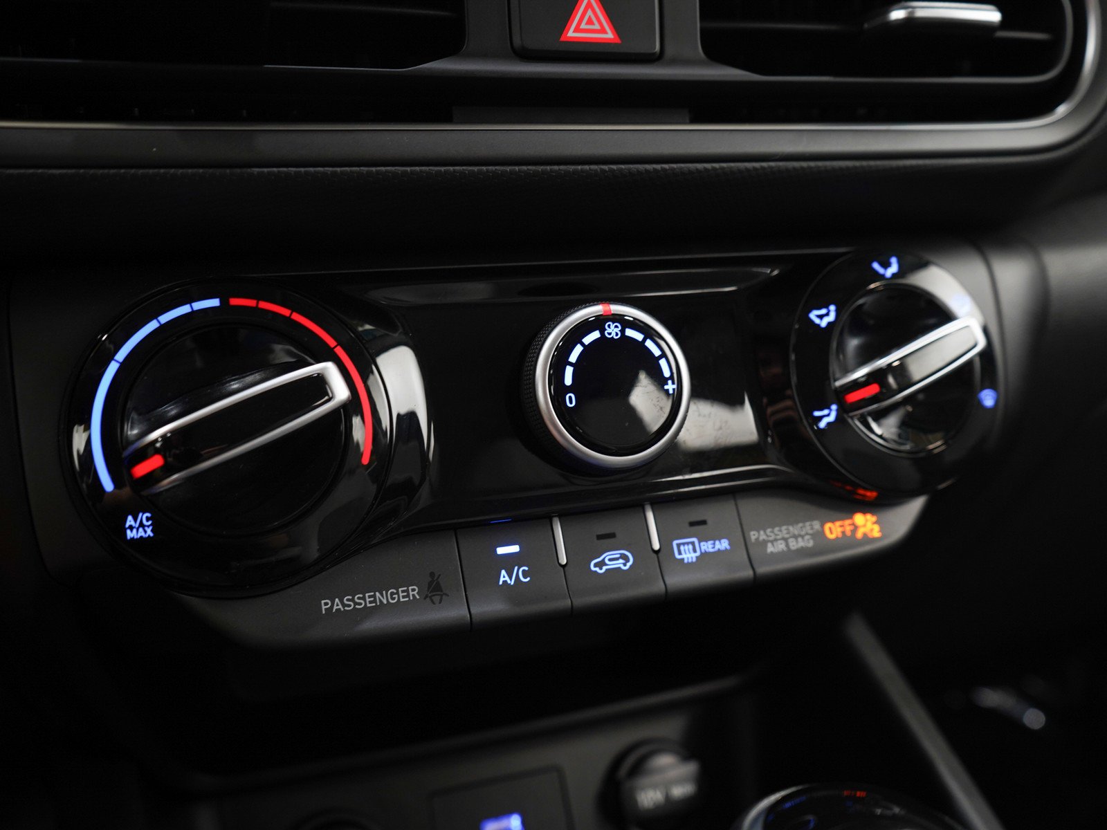 2022 Hyundai Kona SE - Photo 27