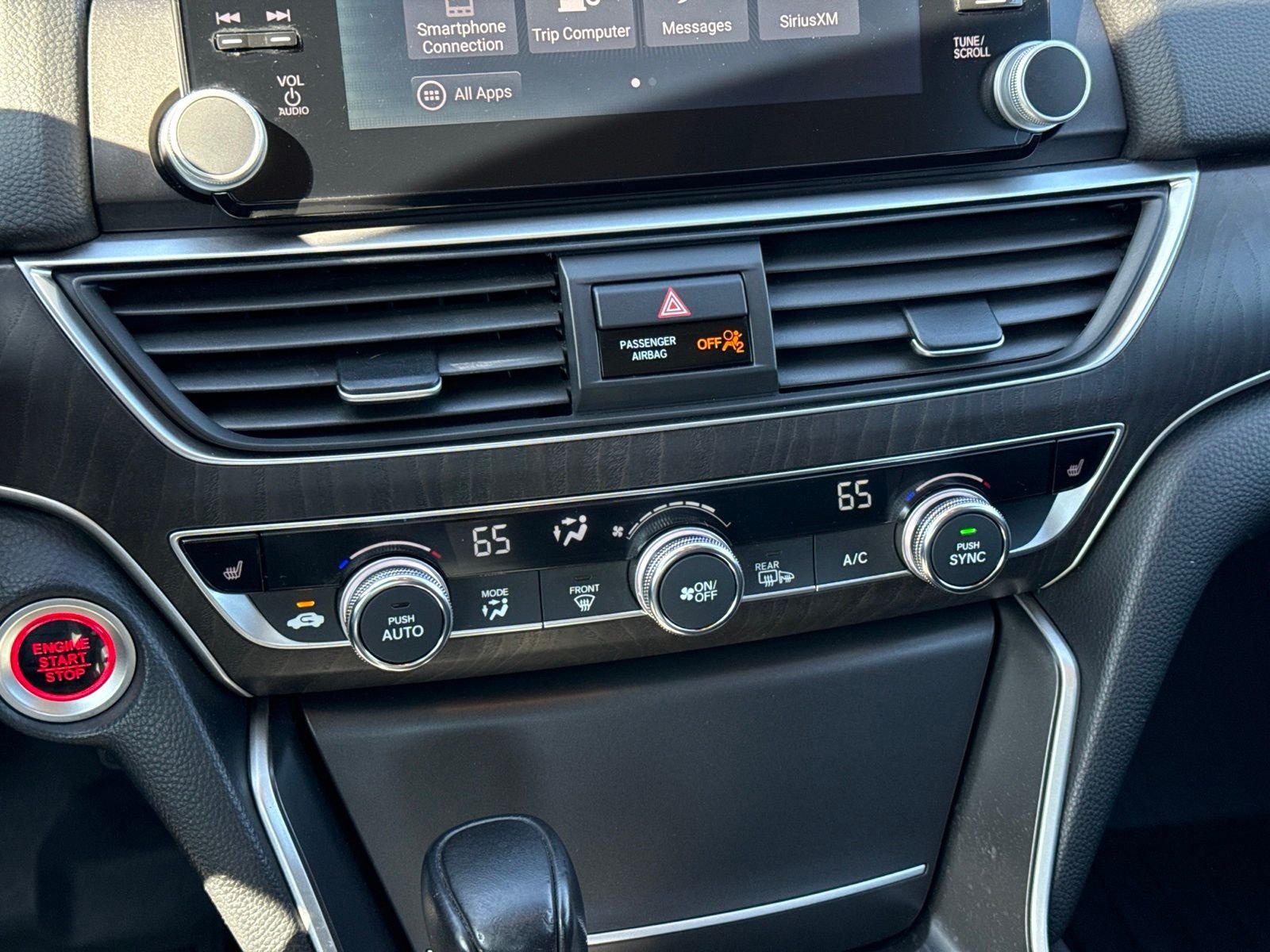 Used 2018 White Honda EX-L image 20