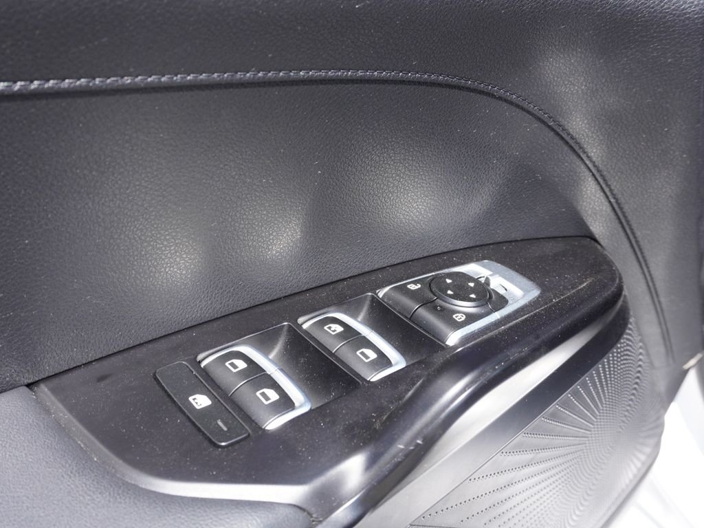 Used 2024 White Kia LXS image 31