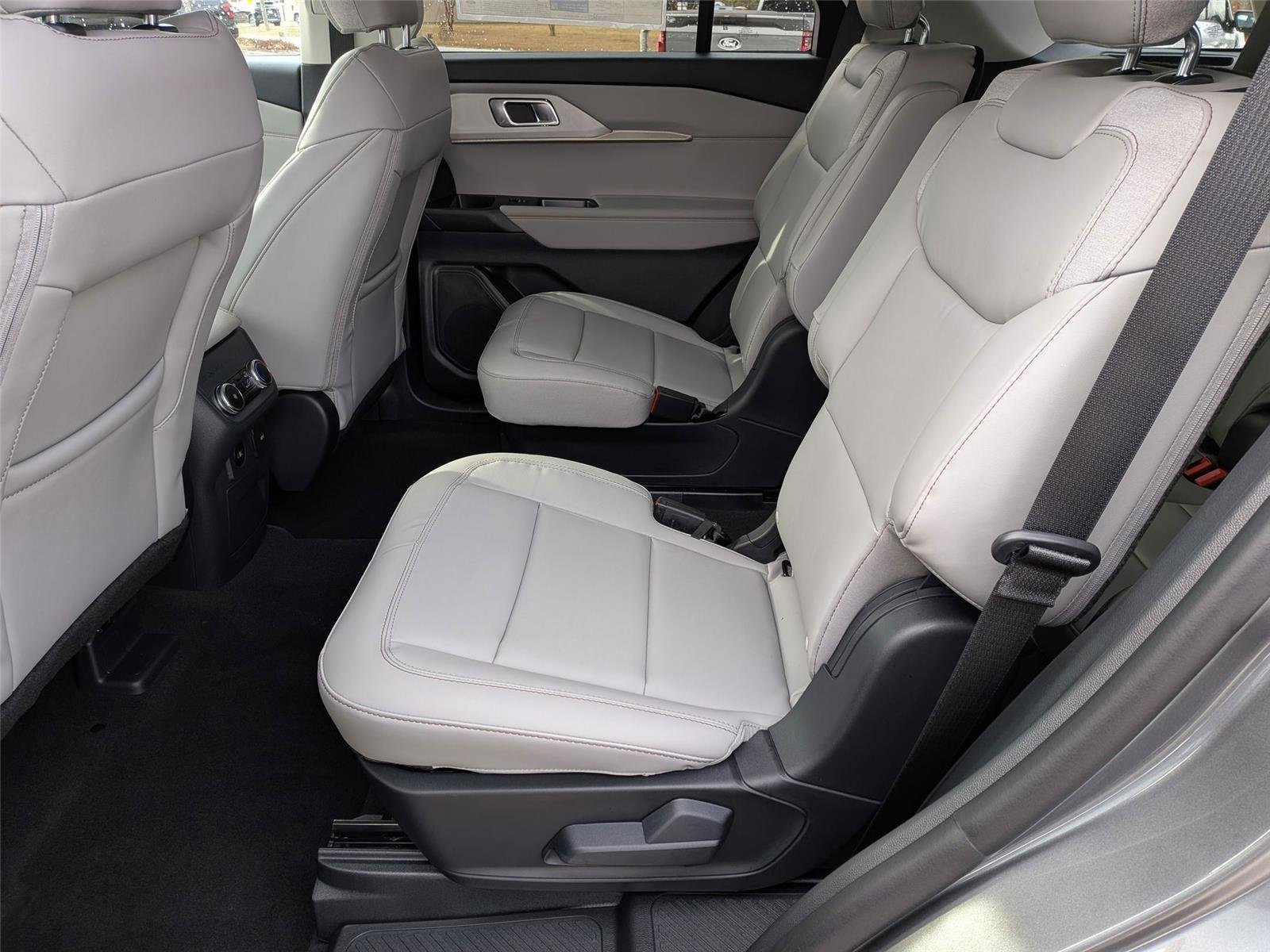 New 2026 Carbonized Gray Metallic Ford Active image 29