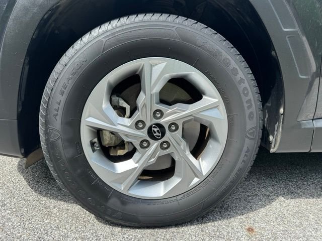 Used 2022 Gray Hyundai SEL image 2