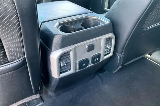 Used 2019 Magnetic Metallic Ford Lariat image 11