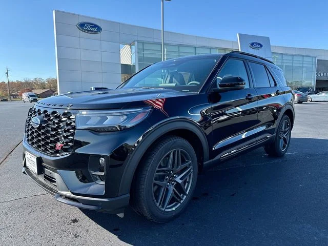 2026 Ford Explorer ST 4WD's photo