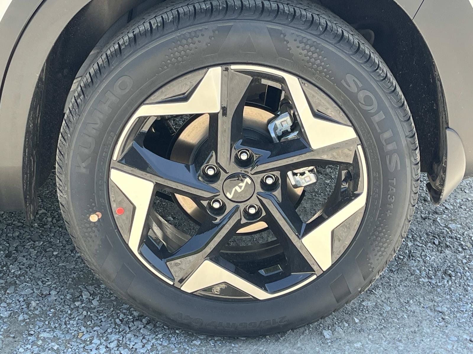 New 2026 Snow White Pearl Kia S image 11