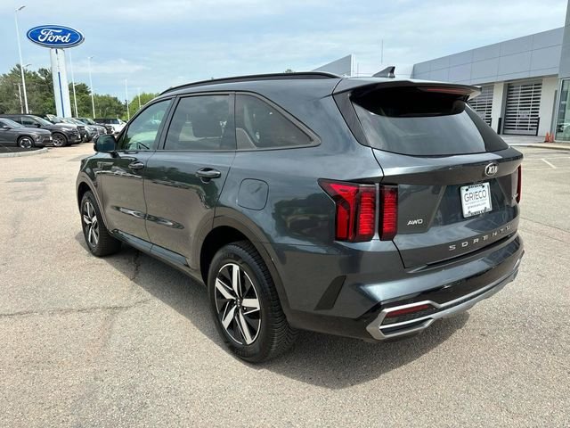 Used 2021 Gray Kia EX image 5
