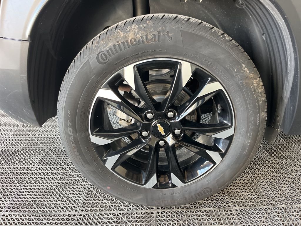 Used 2023 Black Metallic Chevrolet LT image 23