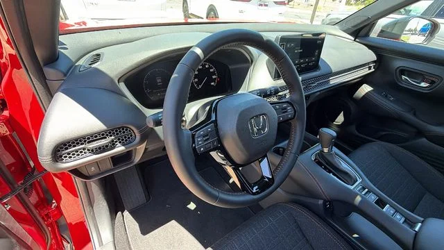 2027 Honda HR-V Sport - Photo 32